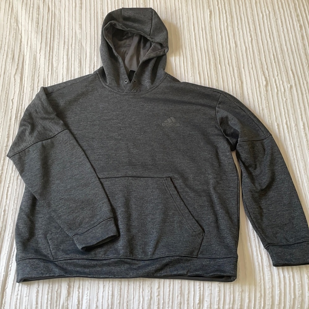 Adidas Sweatshirt